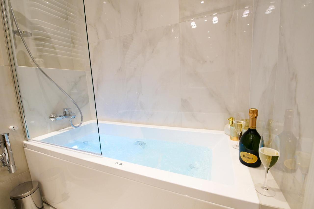 Jacuzzi Spa Prestige Krasków Exteriör bild