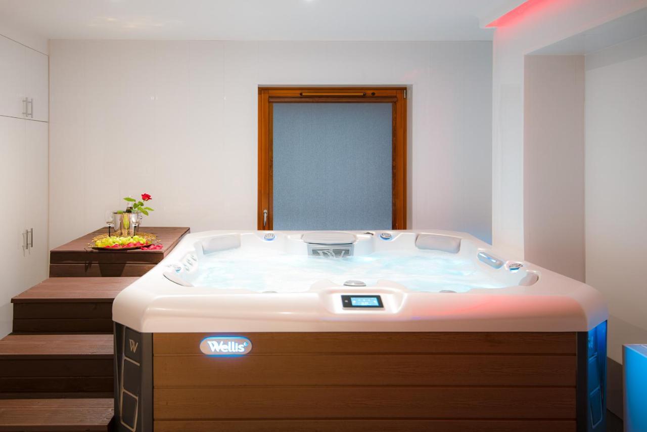Jacuzzi Spa Prestige Krasków Exteriör bild