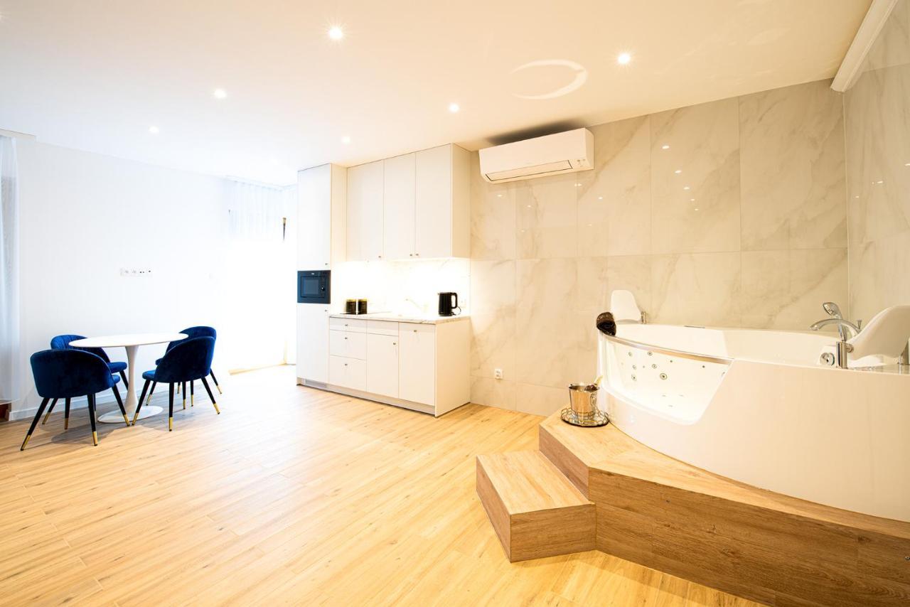 Jacuzzi Spa Prestige Krasków Exteriör bild